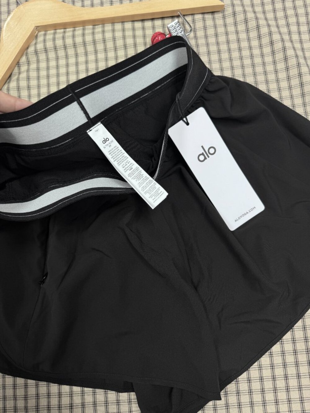π₯ALO Yoga Match Point Short Black NWT | Chic Tennis | Golf Shorts πΊ - Picture 4 of 8